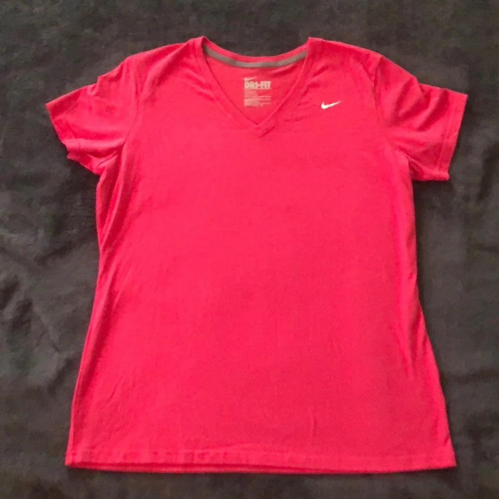 Nike Women's Pink T-shirt 1X